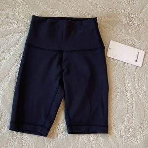 Lululemon Wunder Train HR Short 8”